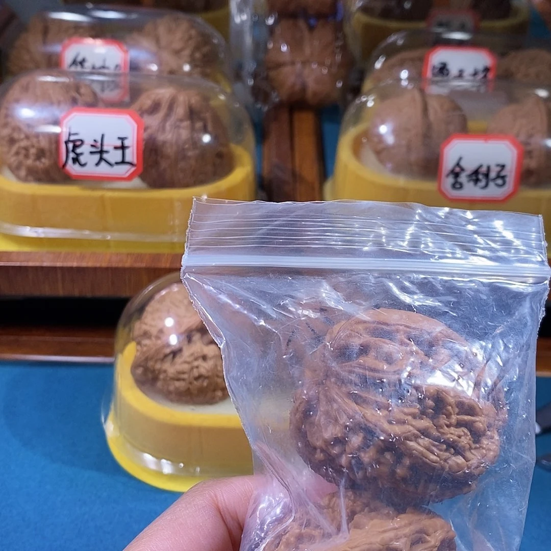 文玩核桃吊坠歪**扭1288