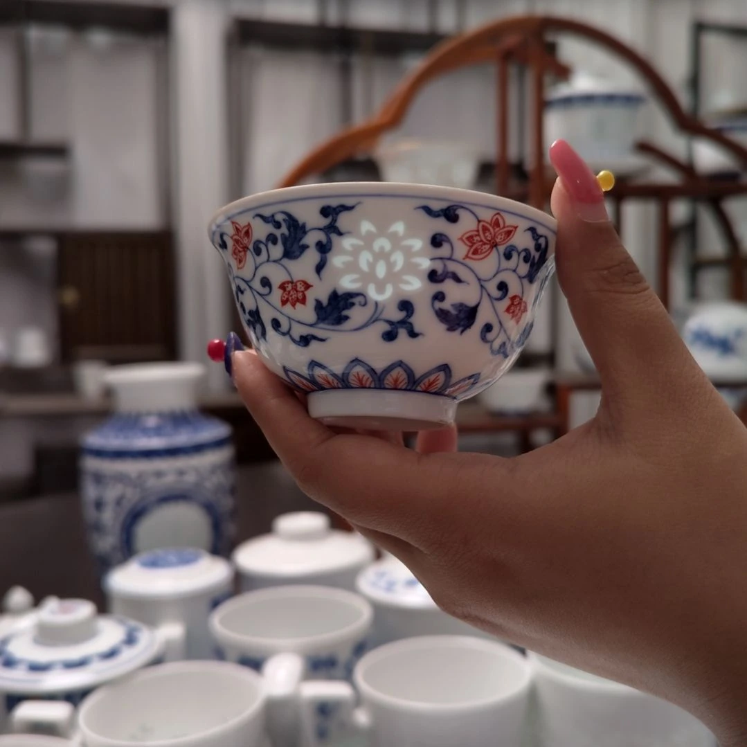 陶瓷缠枝莲釉下红主人杯一个一级品