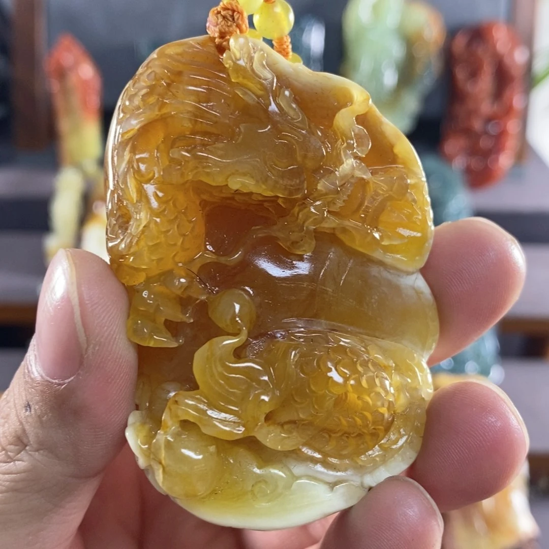 蛇纹石玉未镶嵌花玉挂件