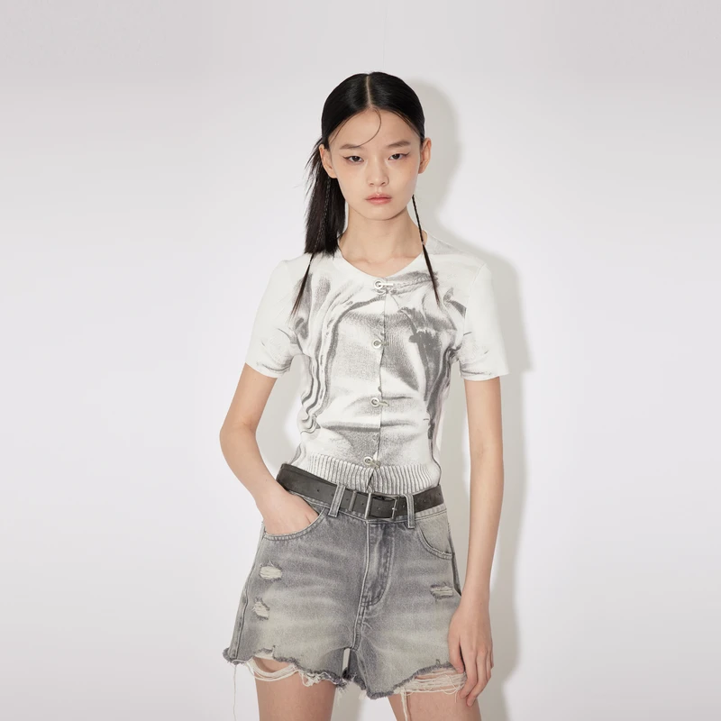 REVAN芮范夏新品辣妹印花短袖针织开衫RM30106316