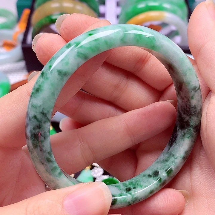 翡翠未镶嵌手镯翡翠手镯