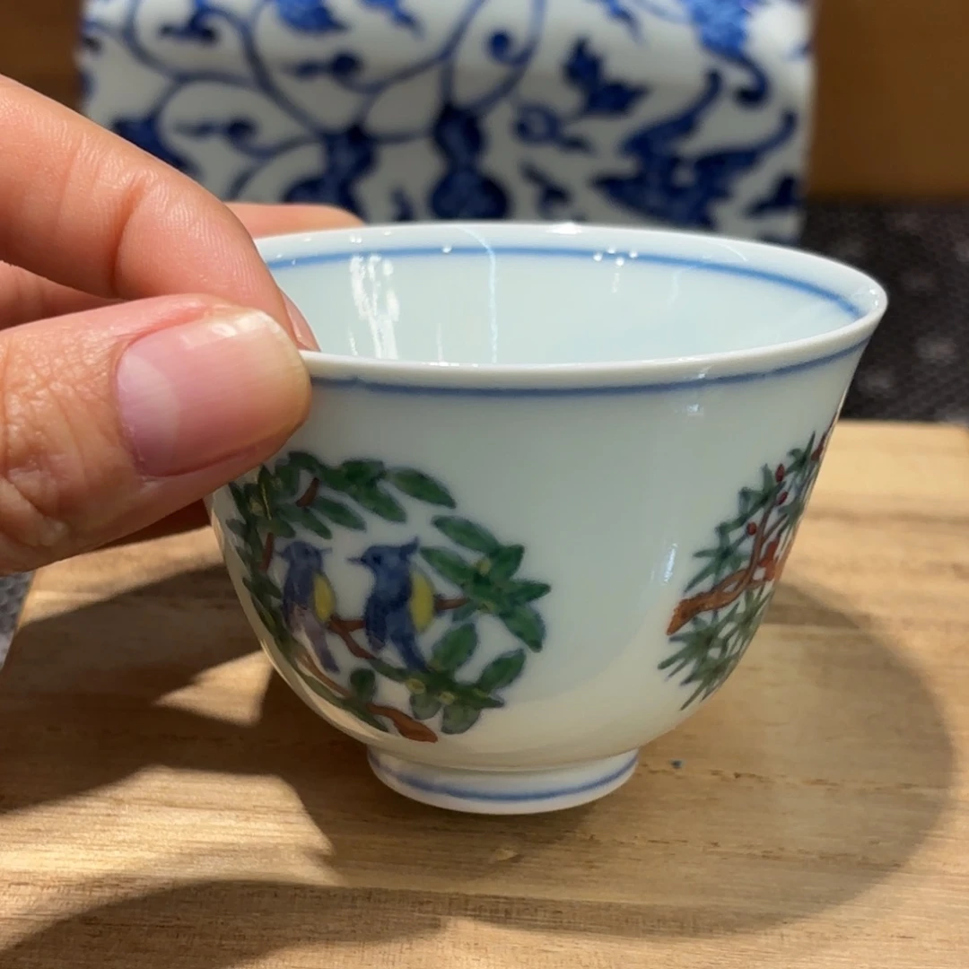 杯斗彩四面开窗主人杯