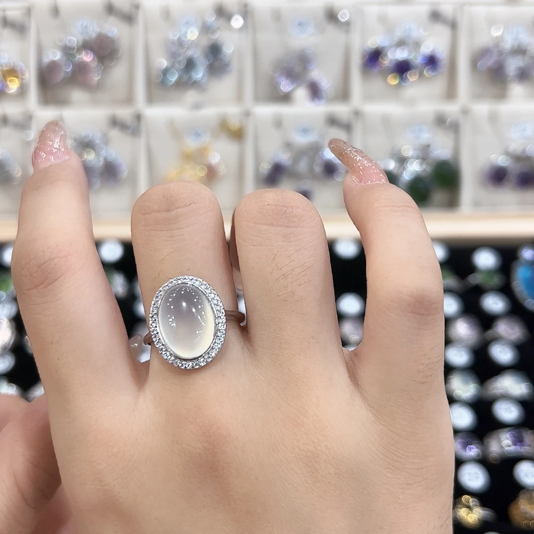 歆****岫玉银S925镶嵌戒指