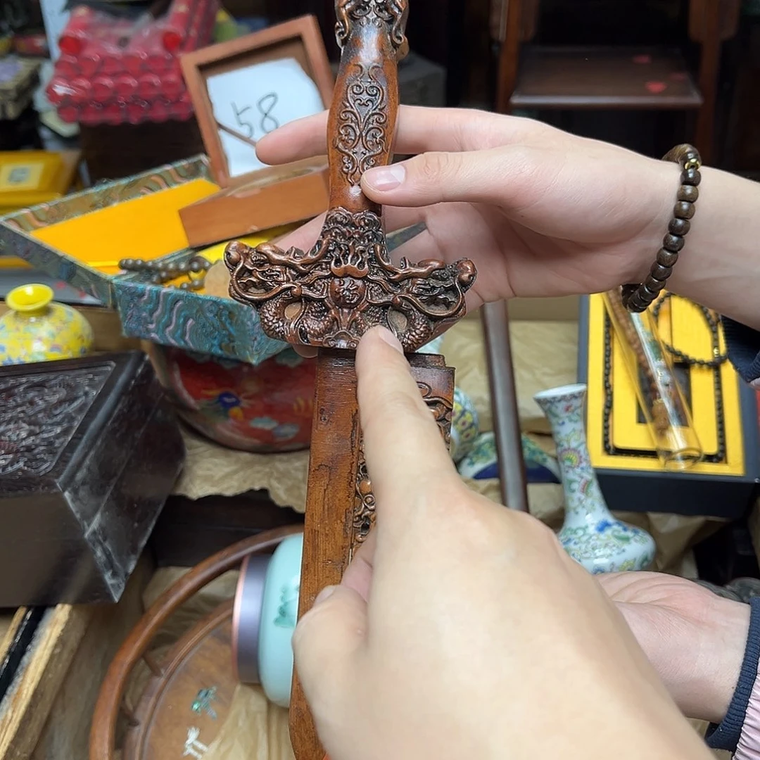 大叶紫檀（黑酸枝木类）