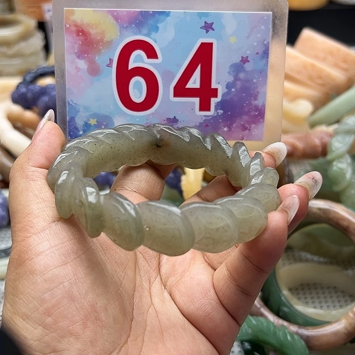 未镶嵌手镯石英岩玉