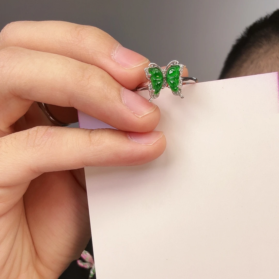 翡翠颈饰银S925镶嵌一件