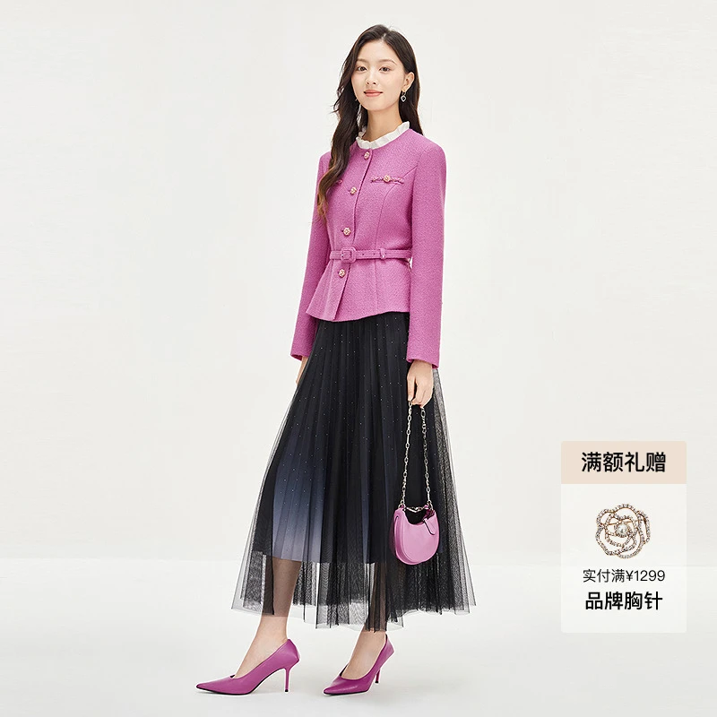 珂莱蒂尔浪漫玫瑰边珠钻扣可开扣收腰绵羊毛粗呢短外套KB00578S5