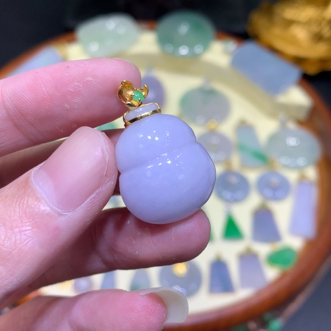 翡翠吊坠(不含链)18K金镶嵌