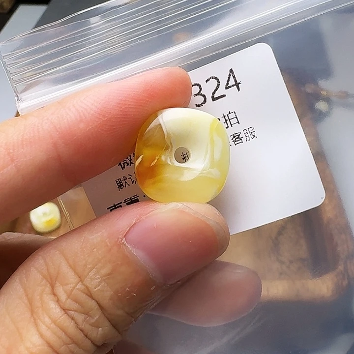 裸石琥珀未镶嵌琥珀