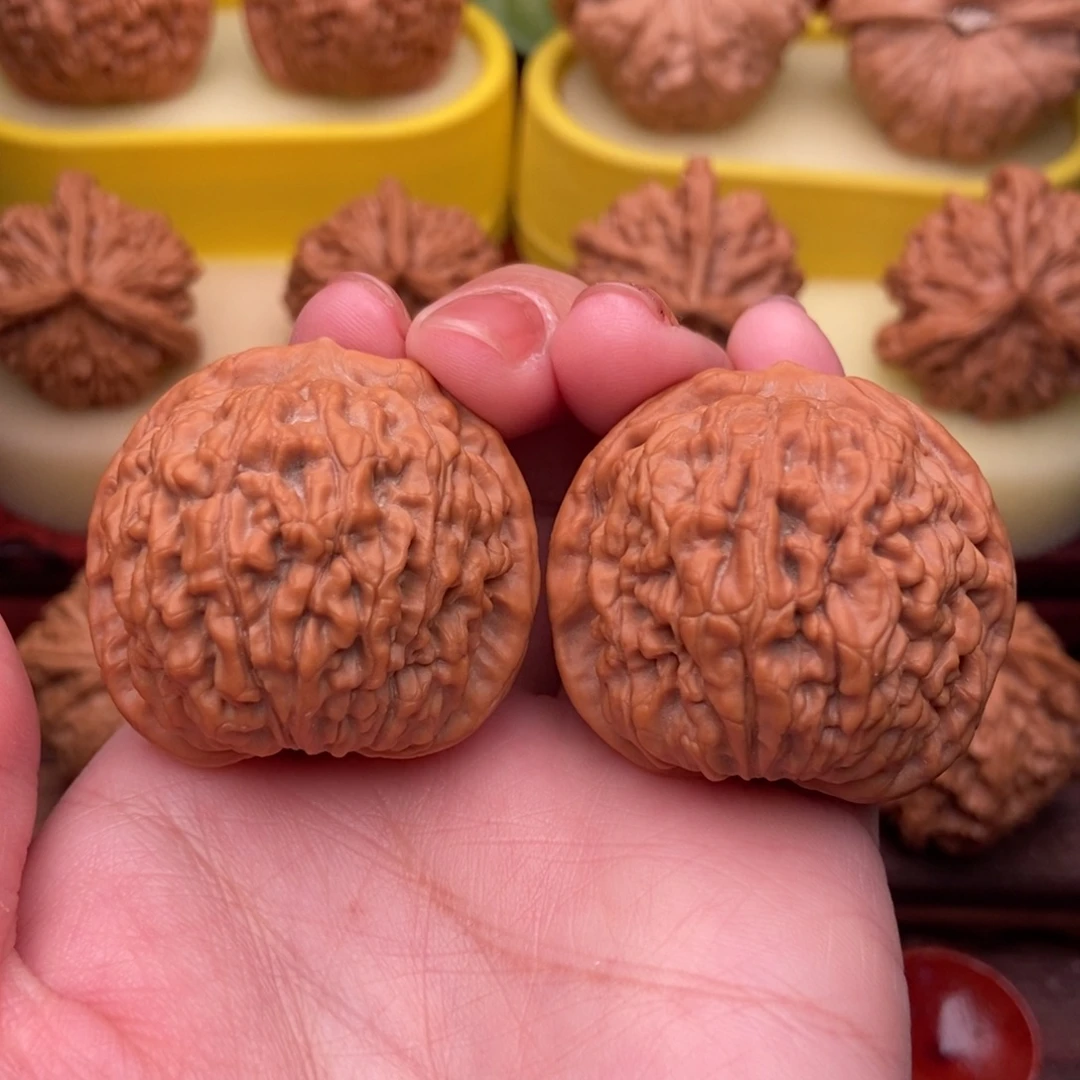 隔***爷把件文玩核桃野生莲花39