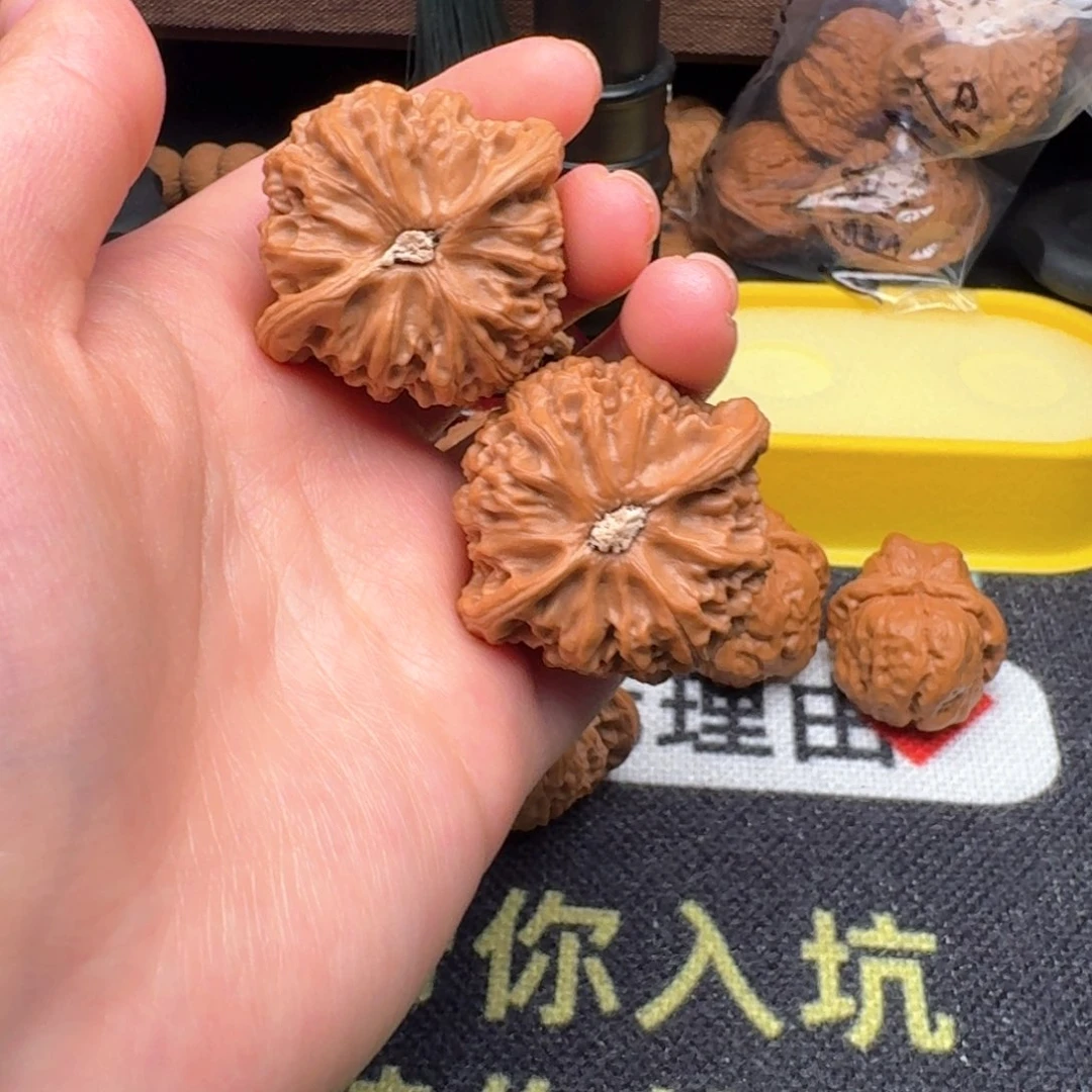 文玩核桃吊坠41全品宫灯