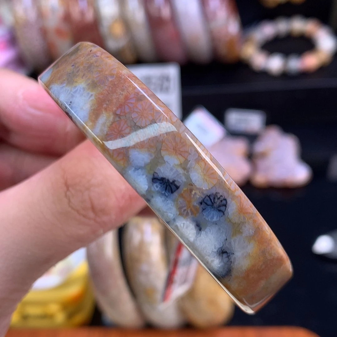 【闪购商品】颈饰未镶嵌硅化珊瑚（珊瑚玉）82号蕾丝花花55圈