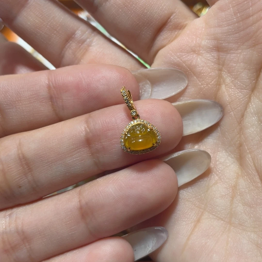 【闪购商品】颈饰18K金镶嵌翡翠