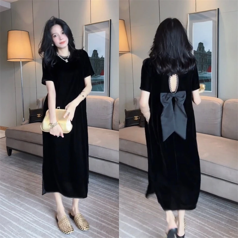 高级感赫本风丝绒连衣裙女2025夏季新款轻奢设计感镂空美背中长裙