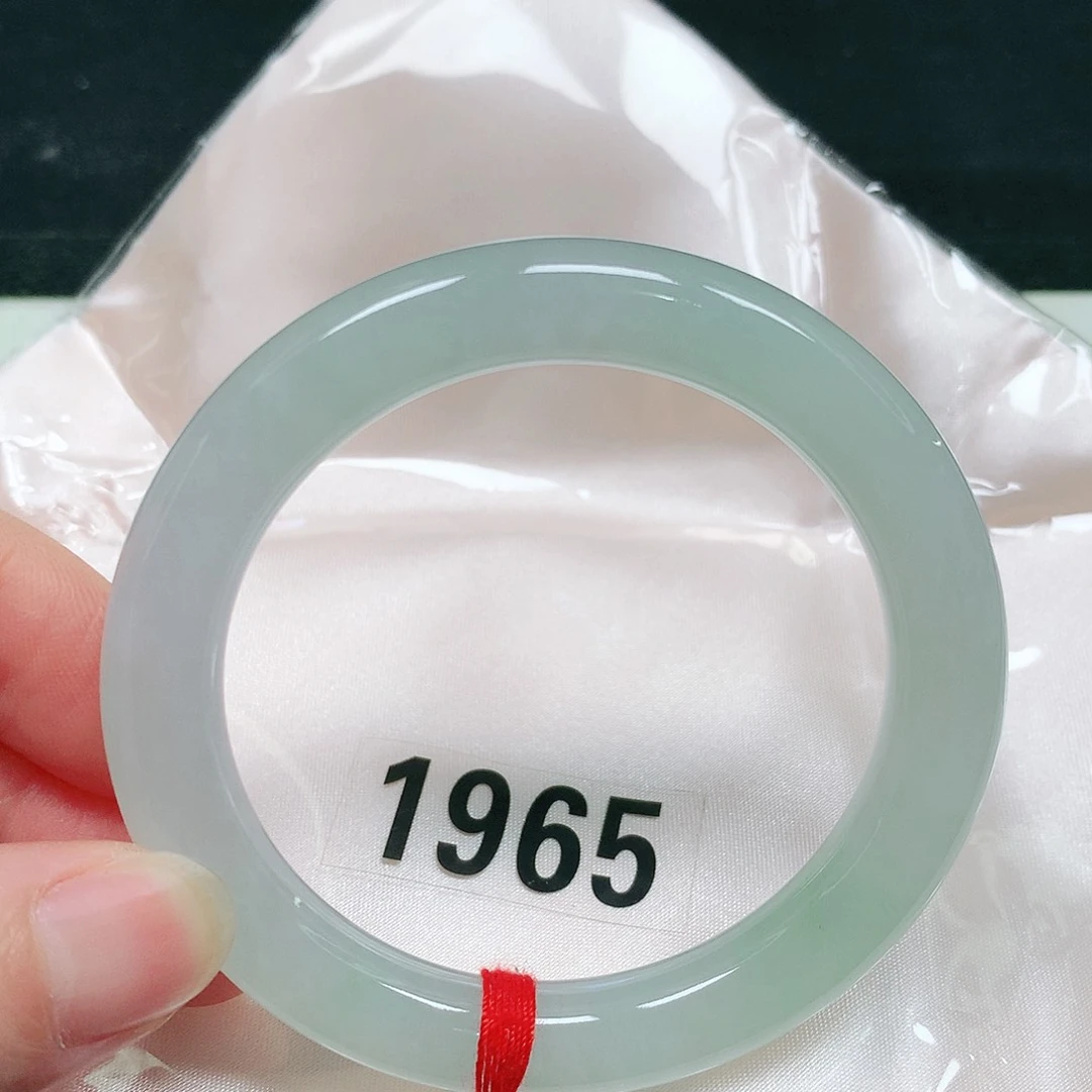 未镶嵌手镯（圆镯）翡翠47 号翡翠手镯