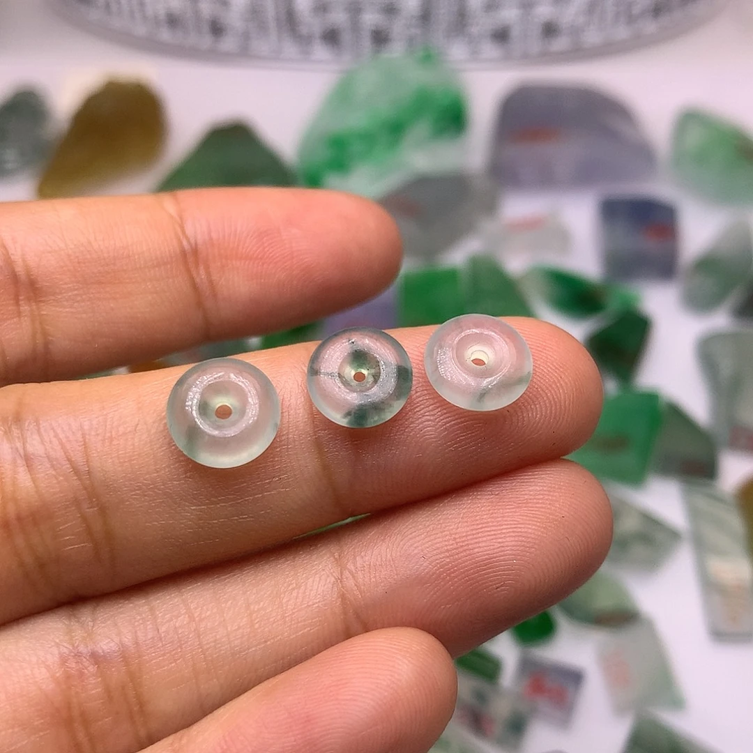 定制翡翠未镶嵌天然翡翠定制