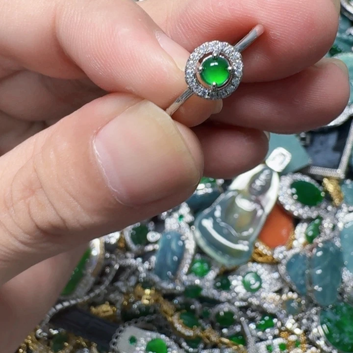 翡翠未镶嵌项链天然A货翡翠放漏