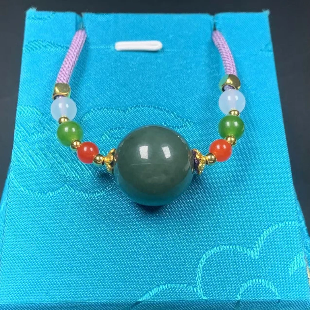 F222珠宝玉石精选和田玉吊坠