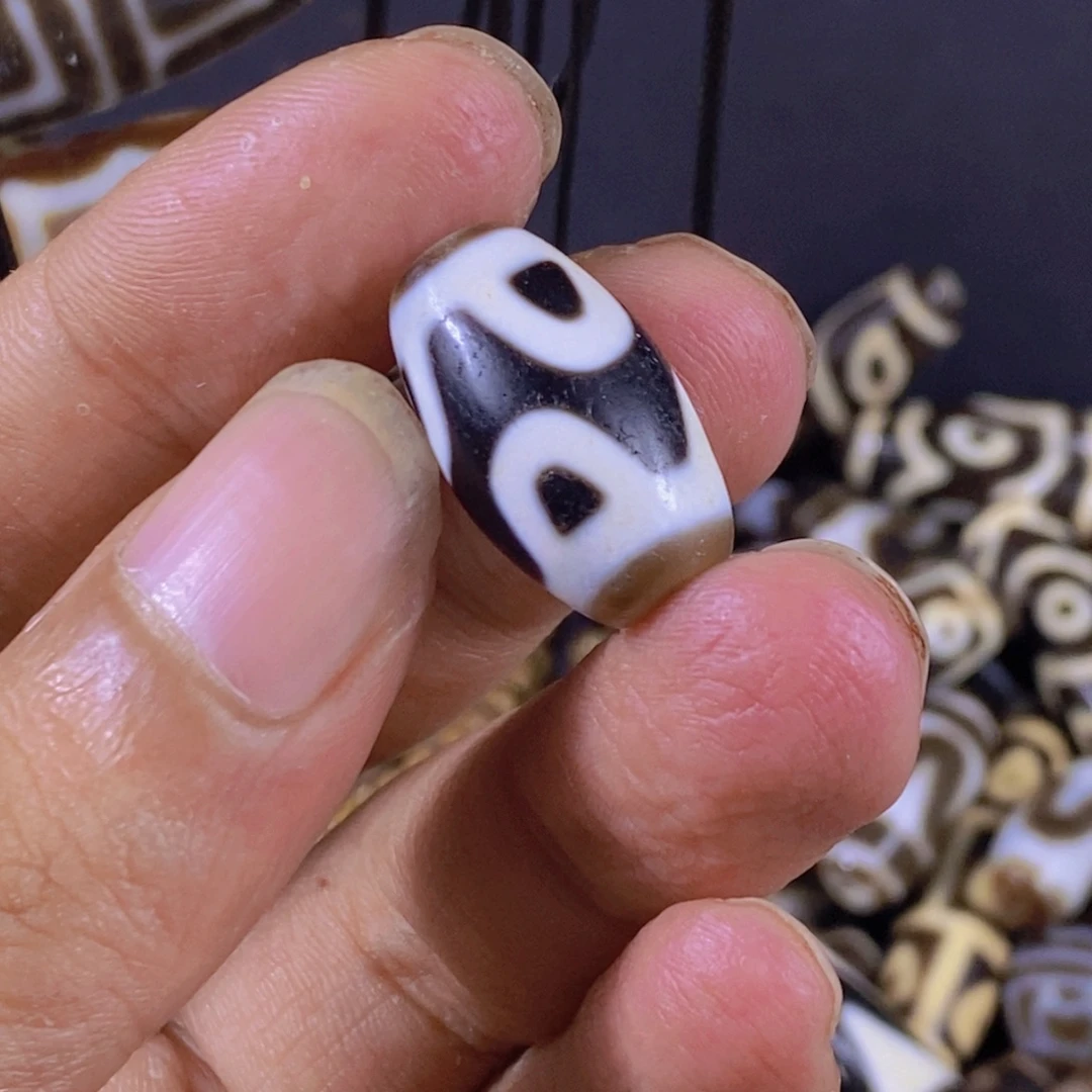 未镶嵌颈饰玛瑙/玉髓福利，不支持退款