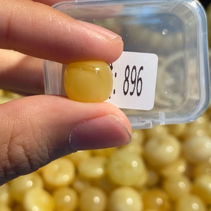 琥珀未镶嵌珠宝奇石896