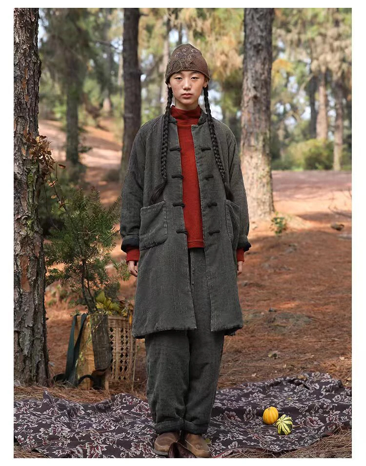 云雾里 原创设计3158复古文艺松弛感典雅恣意中长款对襟盘扣棉衣