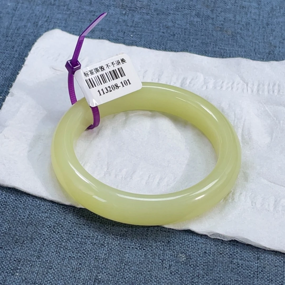 和田玉手镯未镶嵌口径52