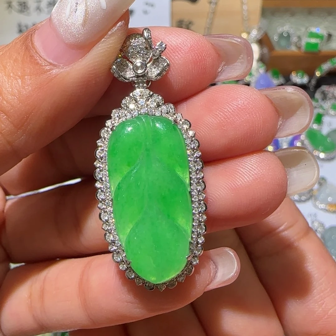 【闪购商品】翡翠颈饰18K金镶嵌缅甸