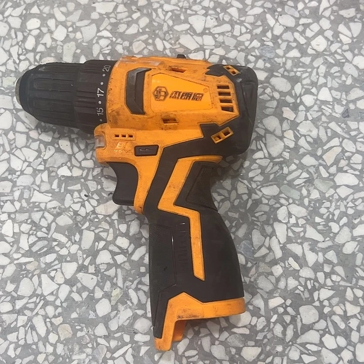 雷***无刷电钻四角b口坏