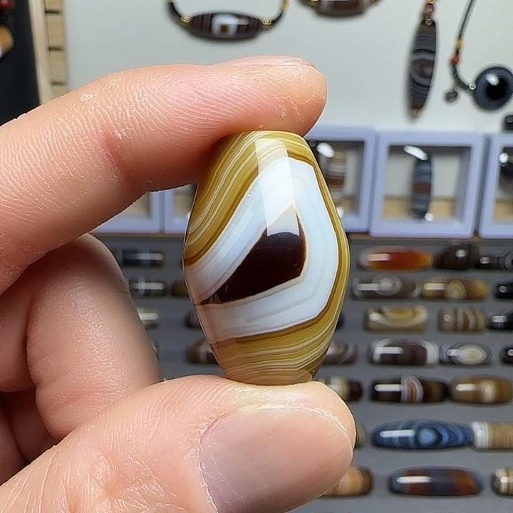 会***头玛瑙/玉髓合金颈饰