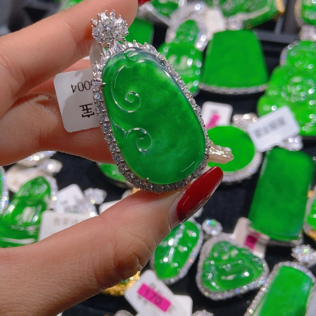 翡翠吊坠(不含链)未镶嵌