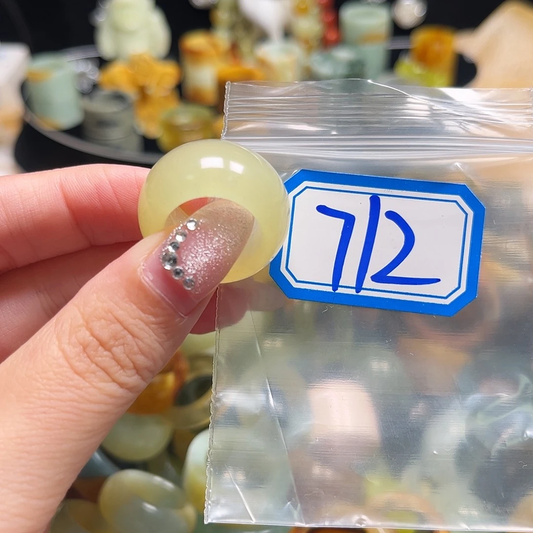 橘****蛇纹石玉未镶嵌珠宝奇石