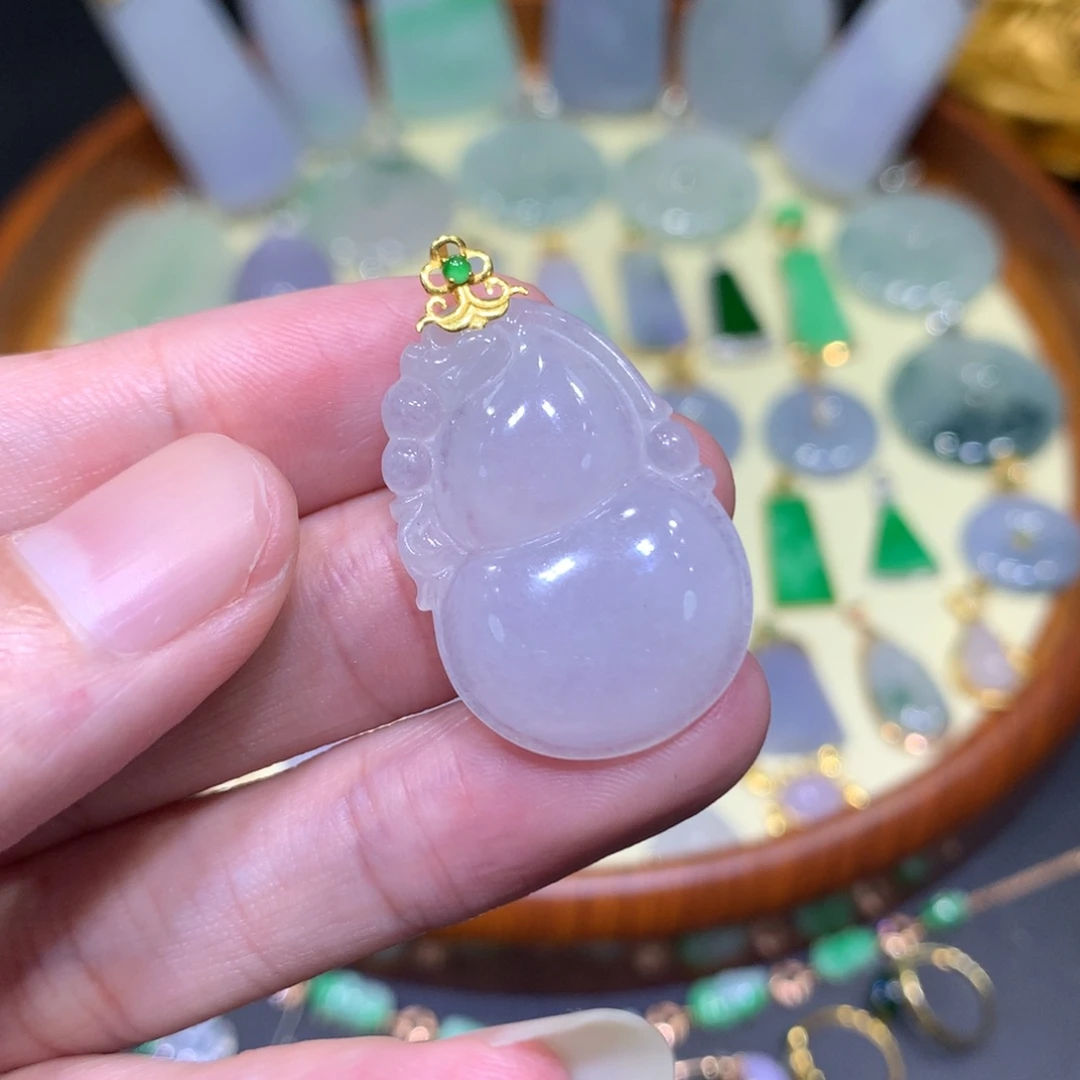 翡翠吊坠(不含链)18K金镶嵌
