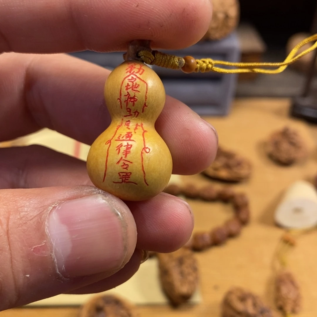 金*匙潍坊核雕桃核雕刻葫芦