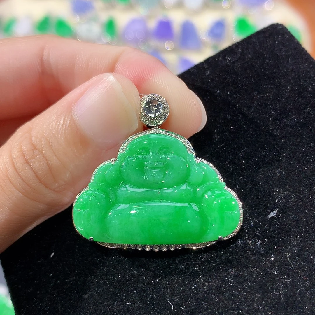 翡翠18K金镶嵌颈饰