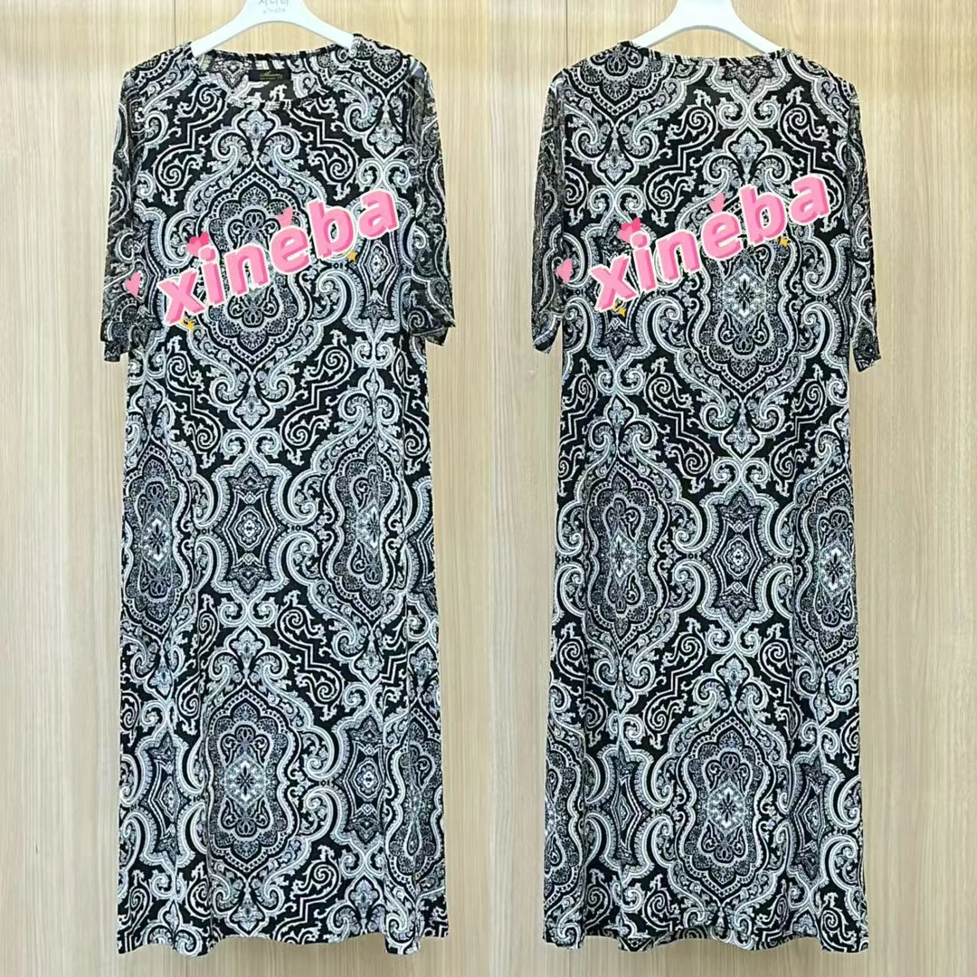 【xineba新】韩国女士复古黑白图腾印花长款连衣裙宽十八舒适遮肉
