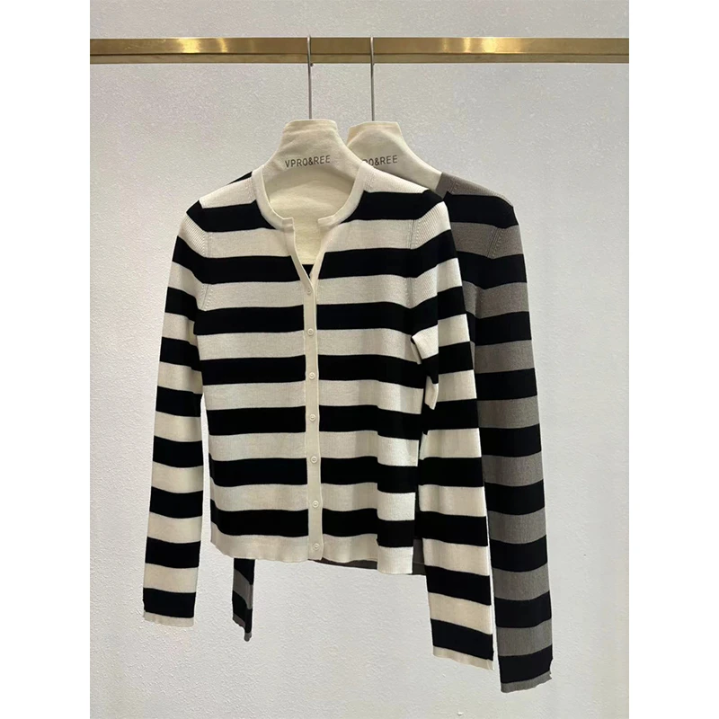 剪刀领条纹羊毛开衫7137