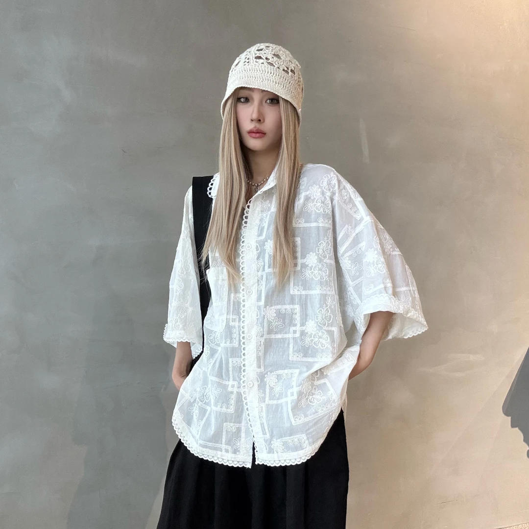 新款韩系刺绣衬衫（方格）