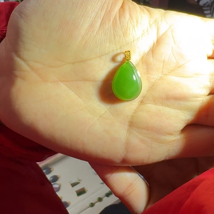 和田玉18K金镶嵌颈饰碧玉水滴门总多样性拍一发一