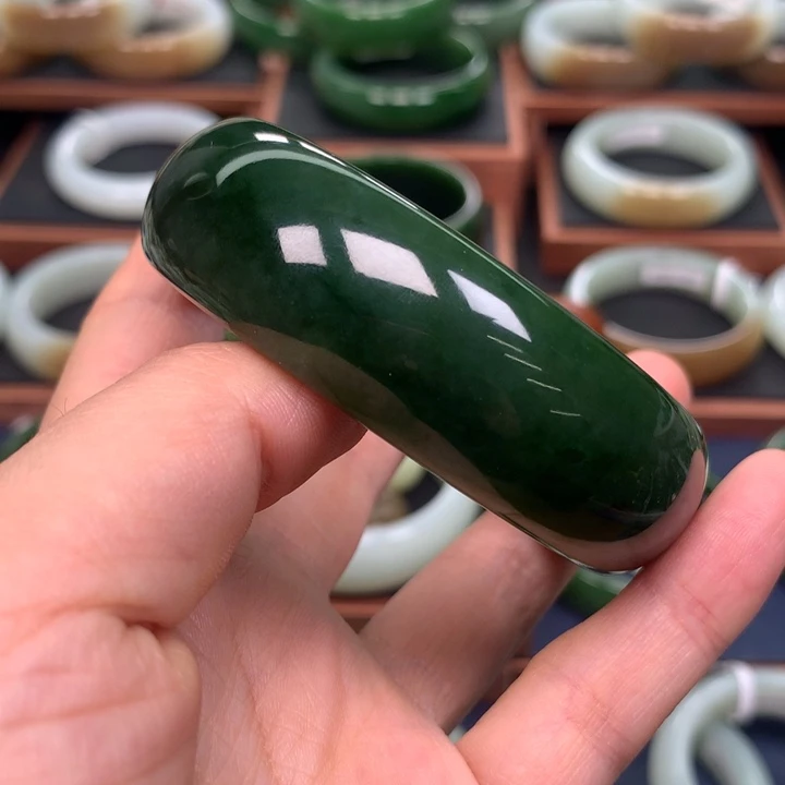 和田玉（碧玉）手镯5657圈口未镶嵌