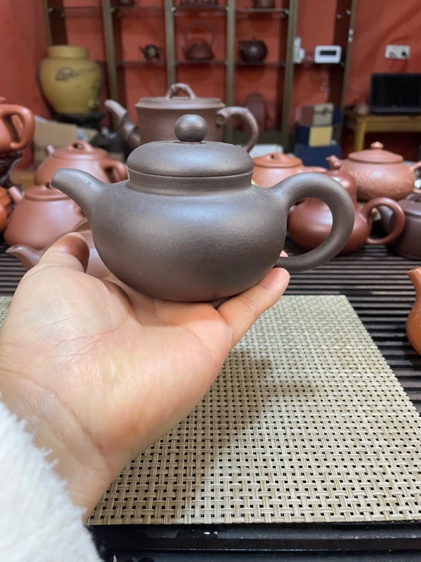 宜兴紫砂茶壶手工制作微瑕
