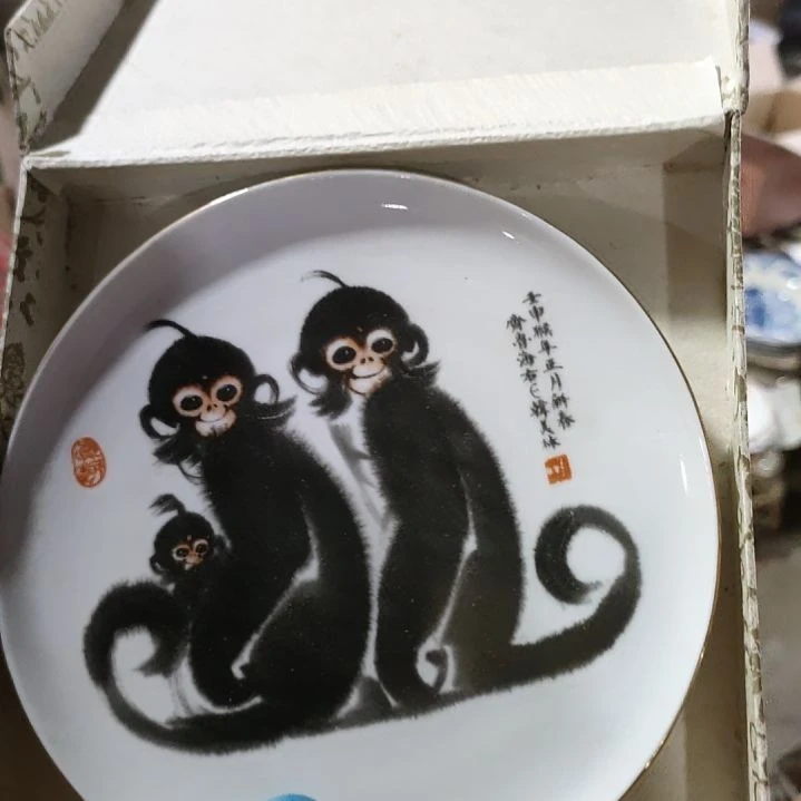 摆件陶瓷盘子碗啥都有