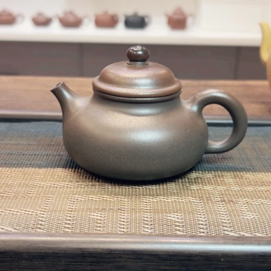 茶壶紫砂黄龙山原矿底槽清柴烧半手工（160 cc）