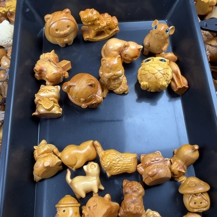 上***。木崖柏木瑕疵小动物等等