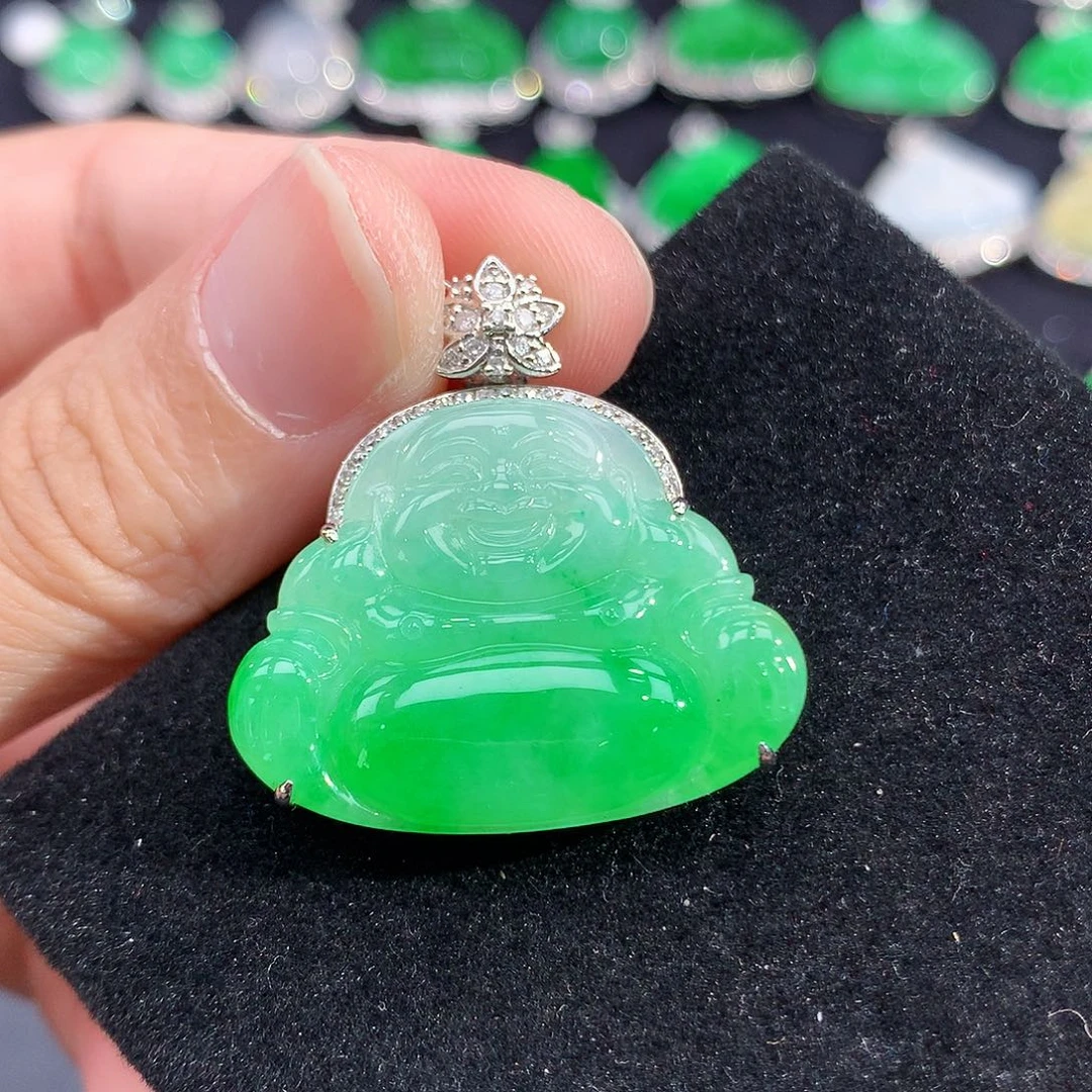 翡翠18K金镶嵌吊坠(赠链)
