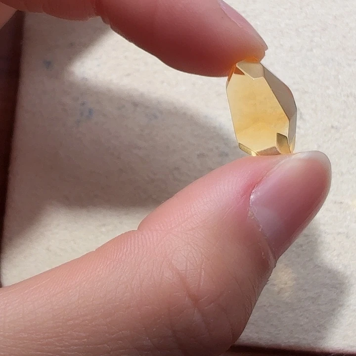 珠宝半成品未镶嵌水晶黄水随型