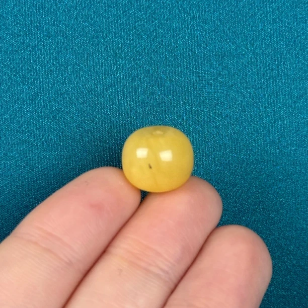 B9495天然原矿蜜蜡 微瑕老型13.3*10.5mm支持复检假一罚十