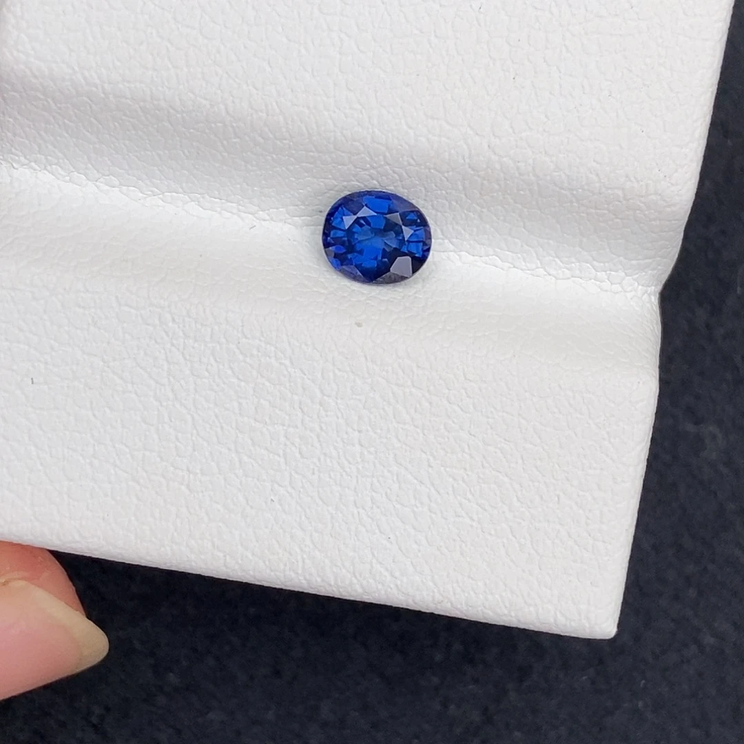 蓝宝石裸石0.51 ct