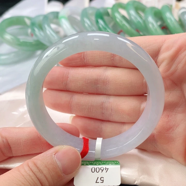 翡翠手镯未镶嵌缅甸A货翡翠手镯