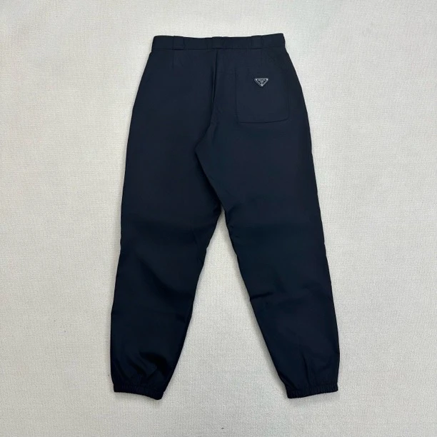 全新未使用 Prada/普拉达 三角钢标尼龙休闲裤/48码/WL0480