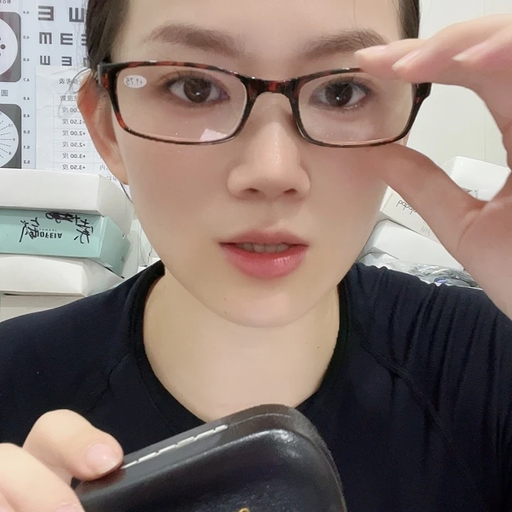 便携折叠的175老花镜